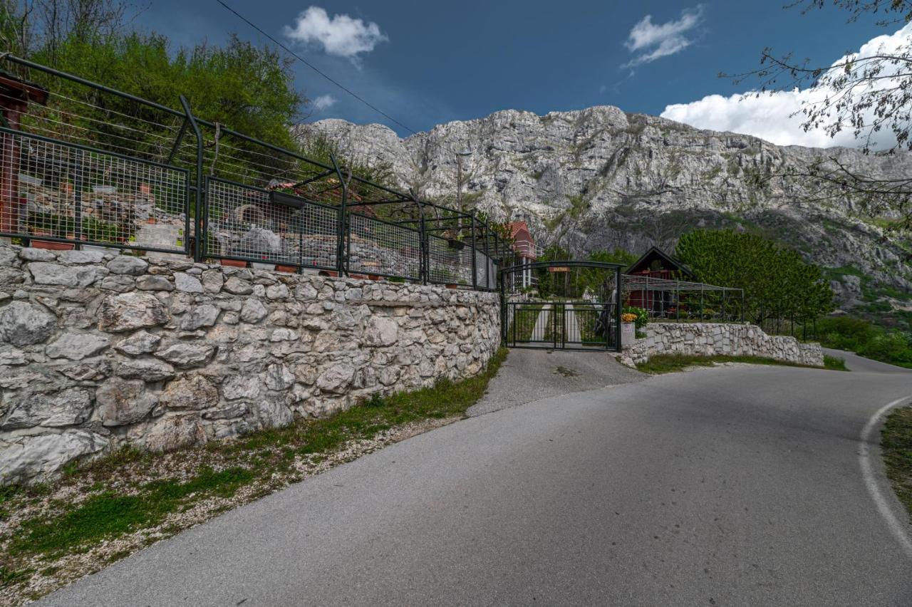 Holiday Village Ostrog Niksic Exterior photo